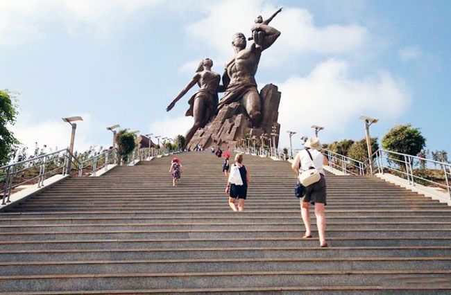 monument-de-la-renaissance